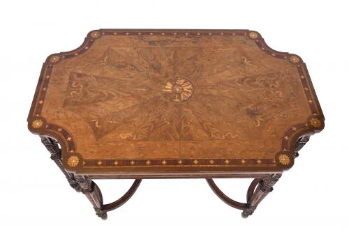 COFFEE TABLE, EARLY 20TH CENTURY.