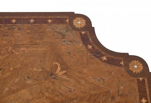 COFFEE TABLE, EARLY 20TH CENTURY.