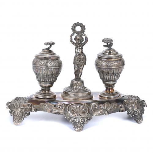 SILVER INKSTAND, FIRST HALF 19TH CENTURY.