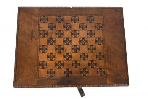 VICTORIAN GAME TABLE-SEWING TABLE, 19TH CENTURY. 