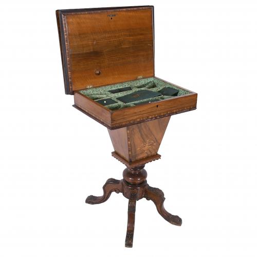 VICTORIAN GAME TABLE-SEWING TABLE, 19TH CENTURY. 