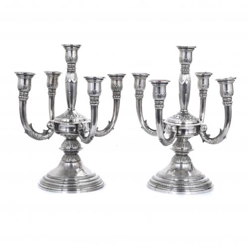 PAIR OF SILVER CANDELABRA, 20TH CENTURY. 