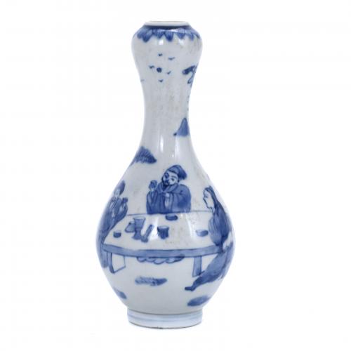 SMALL CHINESE VASE, LATE 19TH CENTURY - EARLY 20TH CENTURY.  