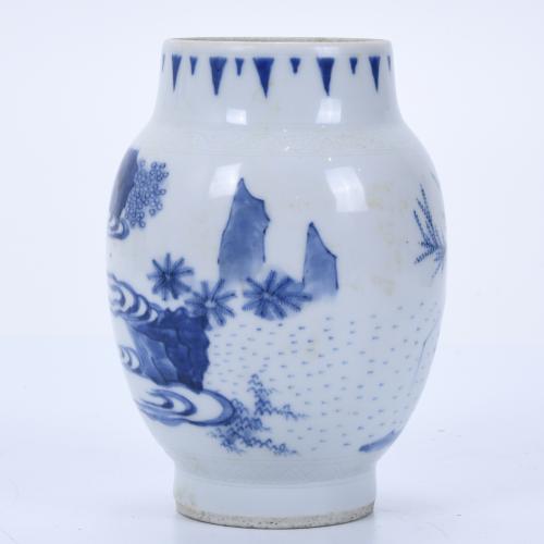 CHINESE JAR, QING DYNASTY, 19TH CENTURY. 