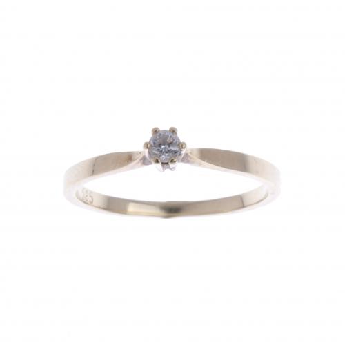 DIAMOND SOLITAIRE RING.