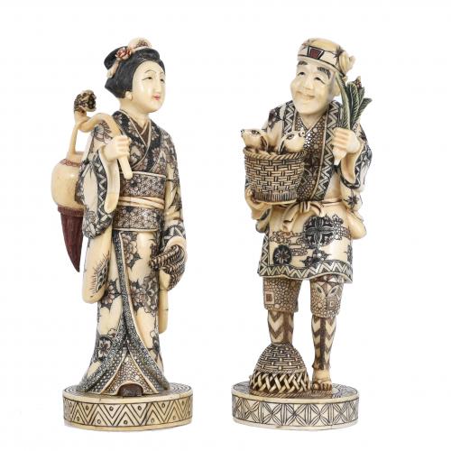 PAIR OF CHINESE BONE CARVINGS, "PAIR OF MERCHANTS", 20TH CENTURY. 