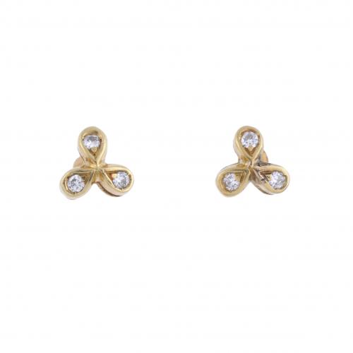 CHILDREN'S TRILOBULATE DIAMONDS EARRINGS.