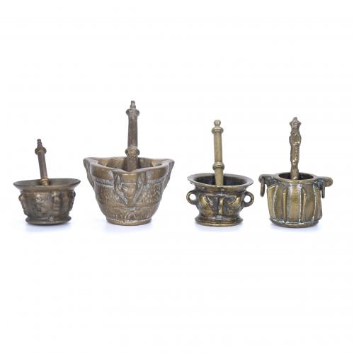 FOUR MORTARS MADE OF BRONZE, 18TH AND 19TH CENTURY. 