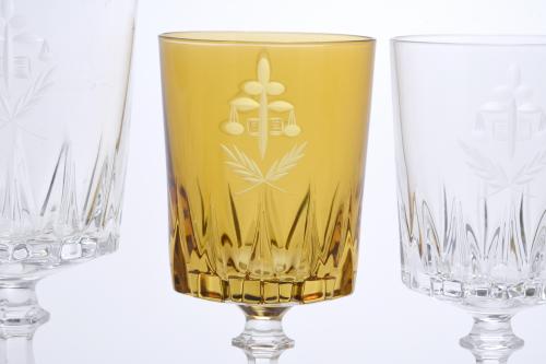 GLASSWARE WITH THE SYMBOL OF JUSTICE ENGRAVED ON IT, 20TH C