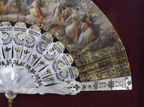 ELIZABETHAN FAN, LATE 19TH CENTURY.