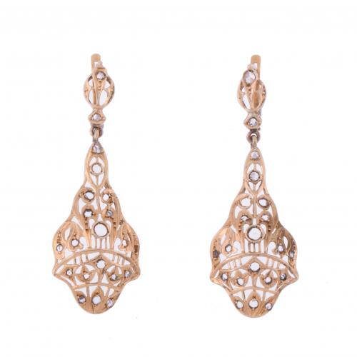 ELIZABETHAN LONG EARRINGS.