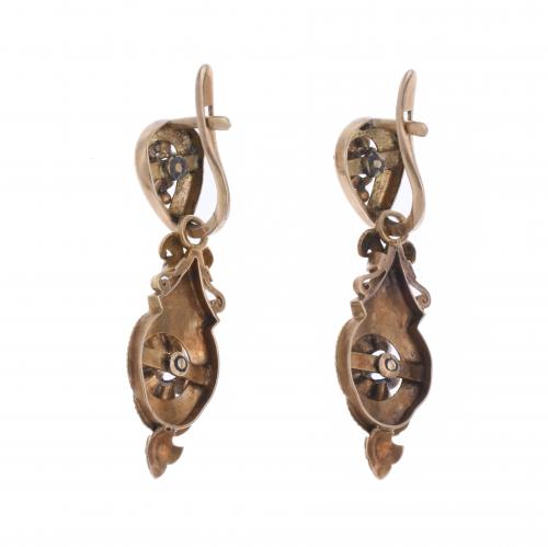 ELIZABETHAN EARRINGS.