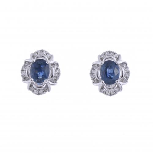 FLOWER EARRINGS WITH SAPPHIRES AND DIAMONDS.