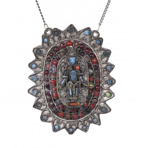 TIBETAN NECKLACE, EARLY 20TH CENTUYRY.