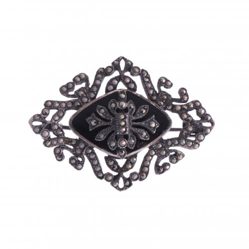 BROOCH, 20TH CENTURY.