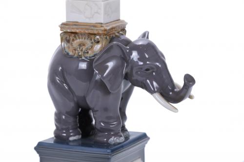 LLADRÓ.  "ELEPHANT WITH AN OBELISK", 20TH CENTURY.