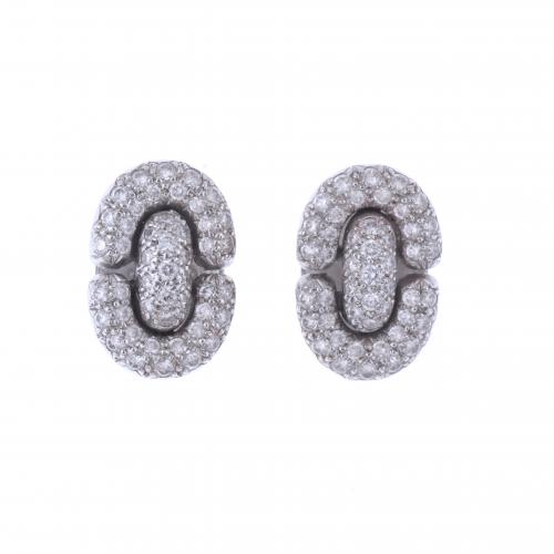 PUIG DORIA. EARRINGS WITH DIAMONDS PAVÉ.