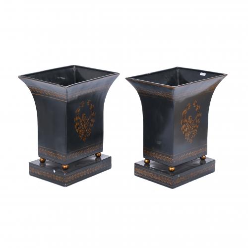 PAIR OF EMPIRE STYLE PLANTERS, 20TH CENTURY. 