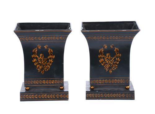 PAIR OF EMPIRE STYLE PLANTERS, 20TH CENTURY. 