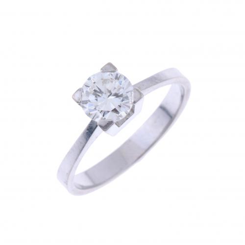 DIAMOND SOLITAIRE RING.