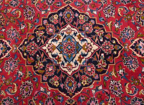 PERSIAN CARPET, 20TH CENTURY.