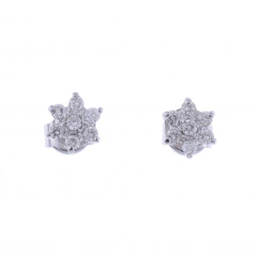 DIAMONDS FLOWERS EARRINGS.