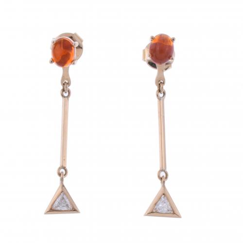 TRANSFORMABLE EARRINGS WITH DIAMONDS AND FIRE OPAL.