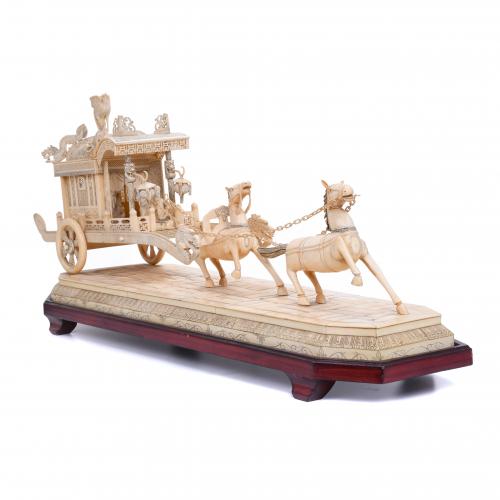 FIRST THIRD OF 20TH CENTURY CHINESE SCHOOL, TAISHO PERIOD. IVORY CARRIAGE WITH HORSES, 19TH CENTURY. 