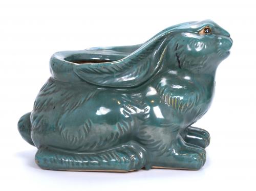 RABBIT-SHAPED FLOWER POT, LATE 20TH CENTURY. 