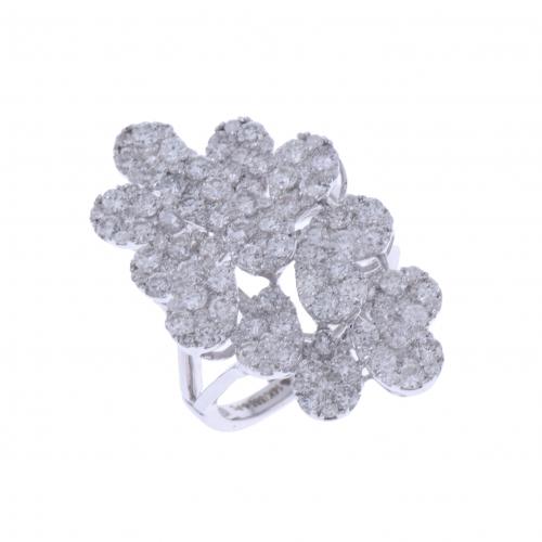 ORIGINAL RING WITH A DIAMONDS BUNCH.