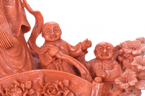 EARLY 20TH CENTURY CHINESE SCHOOL. CORAL CARVING "LADY ON F