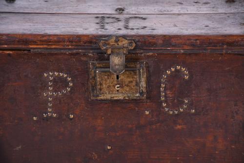 TRAVEL CHEST, LATE 19TH CENTURY.