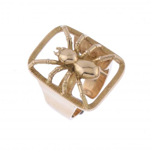 LARGE RING WITH A SPIDER.