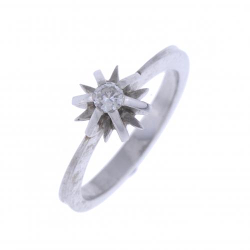 DIAMOND SOLITAIRE RING.