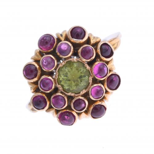 RUBIES AND GREEN TOURMALINE ROSETTE RING.