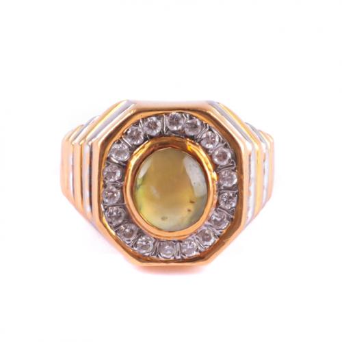 SIGNET RING WITH QUARTZ AND DIAMONDS.