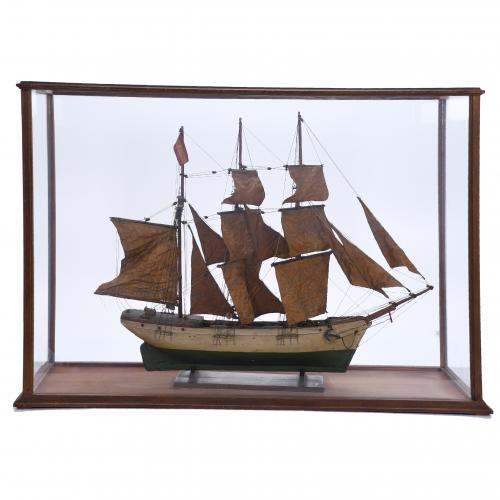 MAQUETA DE BARCO ESPAÑOL, SIGLO XX. 