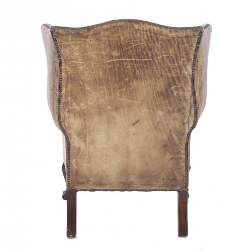 CHESTERFIELD STYLE ARMCHAIR, 20TH CENTURY. 