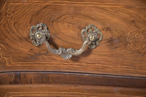 CATALAN CHEST OF DRAWERS FROM THE CHARLES III PERIOD.