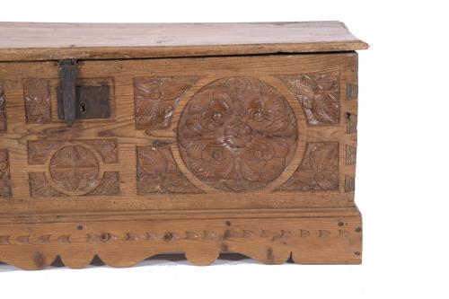 SPANISH CHEST, LATE 19TH CENTURY.