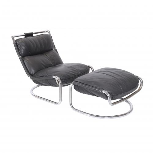 AFTER MODELS BY GAE AULENTI (1927-2012). LEATHER ARMCHAIR WITH FOOTREST, CIRCA 1970.