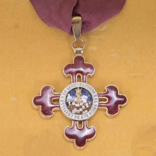 DECORATION, BROOCH AND PIN FOR MERITS OF THE ORDER OF ALPHO