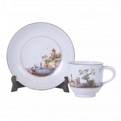 MEISSEN MANUFACTURE. COFFEE CUP AND SAUCER, LATE 18TH CENTURY.