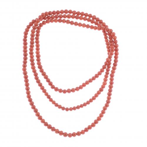 CORAL LONG NECKLACE.