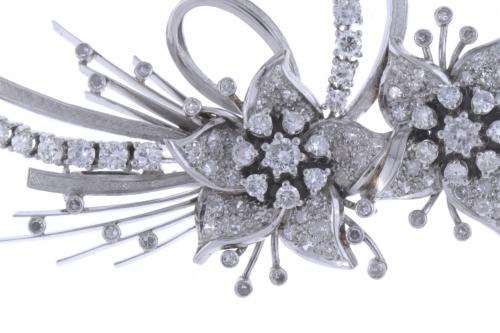 FLORAL BROOCH WITH DIAMONDS, 1970&#39;S.