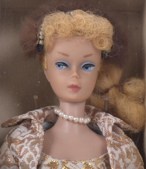 MATTEL. BARBIE DOLL MODEL "BLONDE - PONYTAIL" WITH OUTFIT M