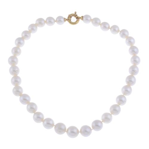 AUSTRALIAN PEARLS NECKLACE.