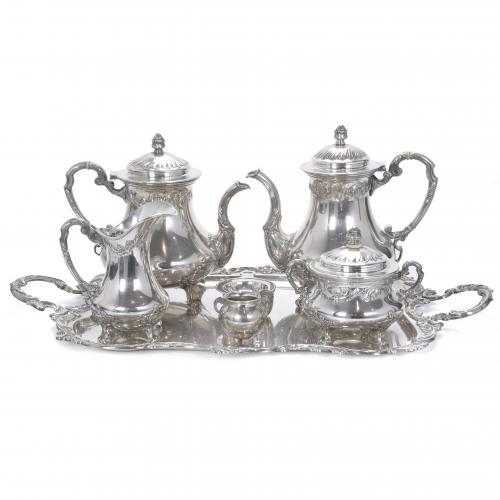 SILVER COFFEE AND TEA SET, MID 20TH CENTURY.