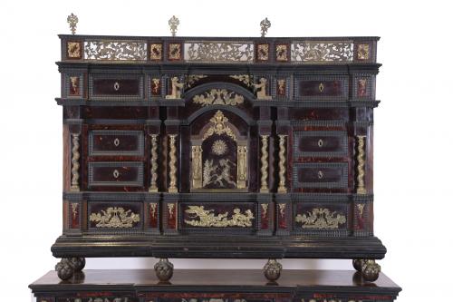 PAIR OF CABINETS ON CONSOLES, MANNERIST STYLE, 20TH CENTURY.