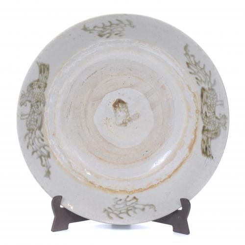 19TH CENTURY CHINESE SCHOOL. DISH AFTER MING DYNASTY MODELS.